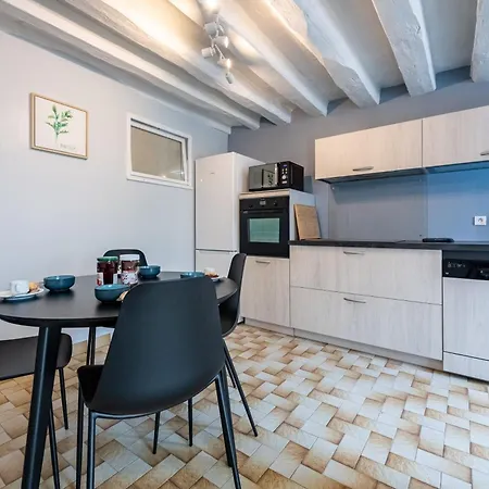 Holiday home Au Bonheur Des Tours - Pratique & Confortable *